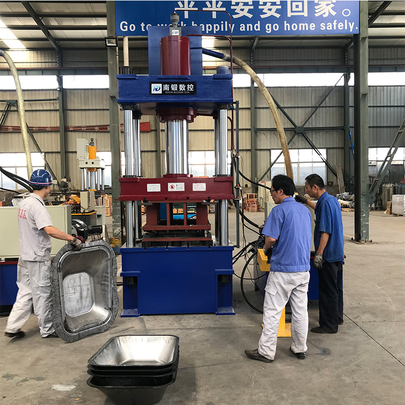 滕州315噸拉伸成型液壓機灰斗車拉伸油壓機不銹鋼金屬成型壓力機