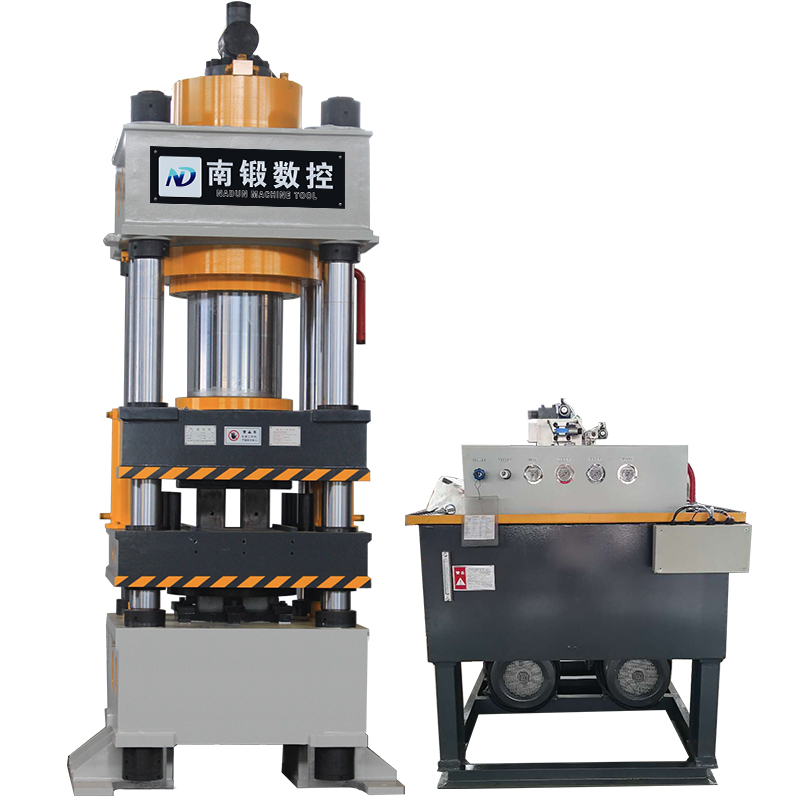 630T牛羊舔磚成型油壓機(jī)，鹽磚成型油壓機(jī)一出二