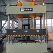 400噸雙缸大臺面三梁四柱液壓機(jī) 液壓機(jī)廠家汽車配件拉伸成型油壓機(jī) 
