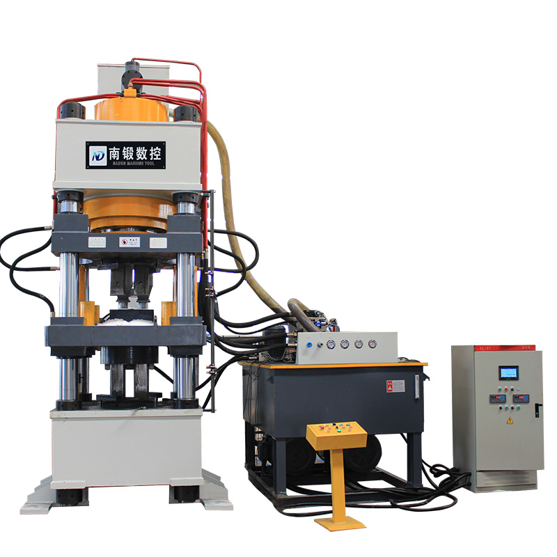 液壓機廠家直銷800噸鹽磚機伺服系統(tǒng)一出二牛羊舔磚機