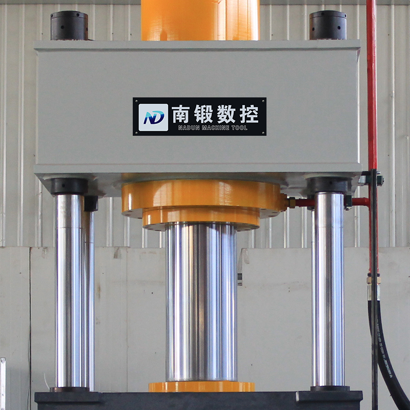 500噸移動工作臺液壓機定子轉(zhuǎn)子壓磚成型油壓機