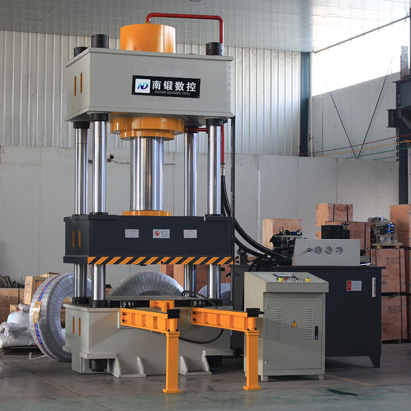 500噸移動工作臺液壓機定子轉(zhuǎn)子壓磚成型油壓機